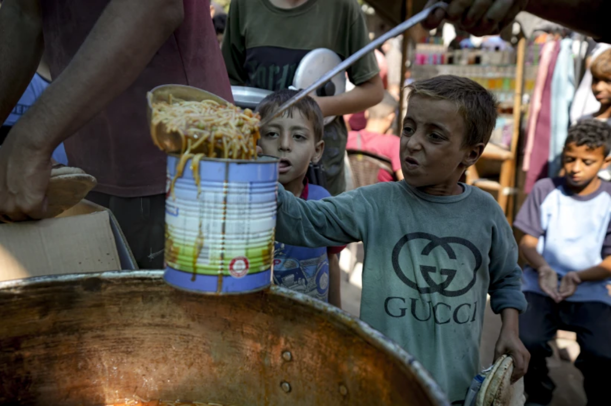 Lời nhắn gửi cho giới siêu giàu- Ảnh 1. Lời nhắn gửi cho giới siêu giàu- Ảnh 1.