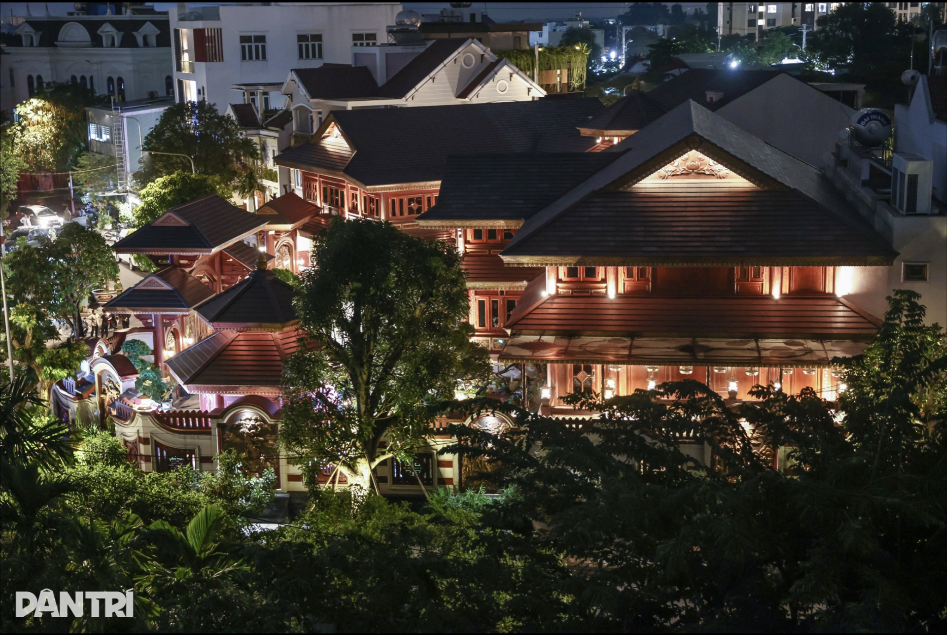 To&agrave;n cảnh từ tr&ecirc;n cao biệt phủ xa hoa 4000m2 của vợ chồng "b&agrave; tr&ugrave;m" thẩm mỹ viện Mailisa- Ảnh 6.