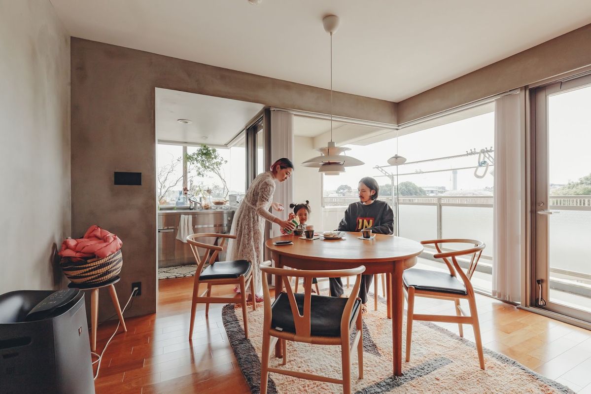 Việc bán căn hộ tầng một và chuyển lên tầng trên cùng khiến tôi hiểu rõ sự thật đằng sau câu nói: "Người giàu không nên mua tầng một, và người nghèo không nên mua tầng trên cùng!"- Ảnh 4.