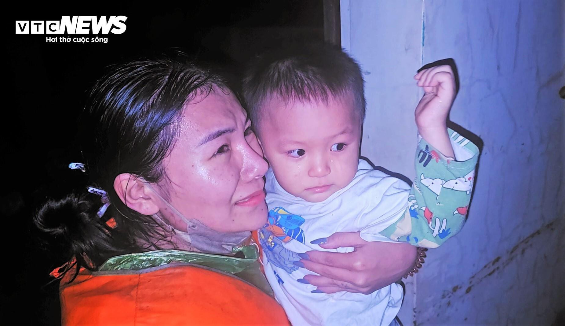 72 giờ sinh tử ở Hòa Thịnh: Những chuyện ám ảnh nơi rốn lũ- Ảnh 5.