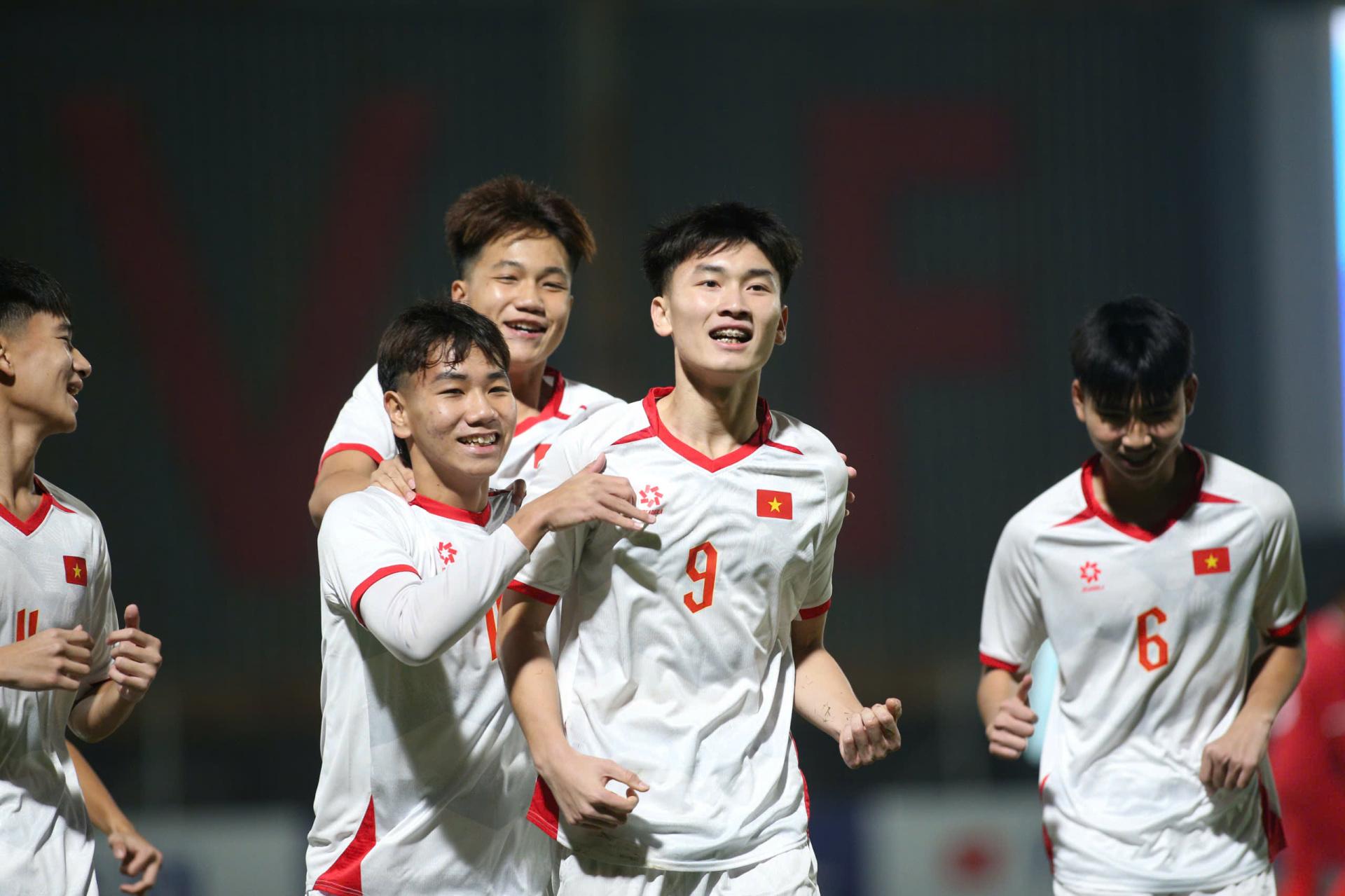 Đại thắng 6-0, tuyển Việt Nam vẫn ngậm ngùi xếp sau Malaysia, gặp mối nguy lớn ở giải châu Á- Ảnh 3.