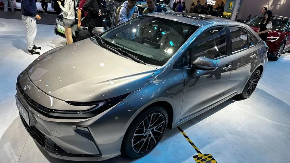 Toyota Corolla 2026 ra mắt: Mặt trước như Camry, màn hình khủng, về Việt Nam có thể vực dậy doanh số trước Civic, Mazda3- Ảnh 16.