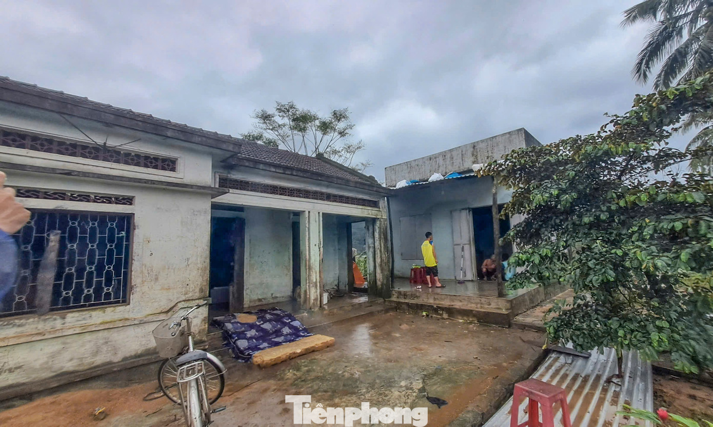 Khung cảnh tan hoang ‘rốn lũ’ Hòa Thịnh- Ảnh 12.