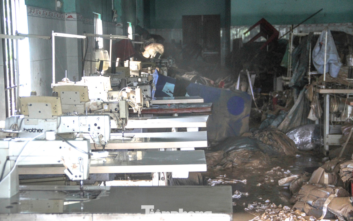 Khung cảnh tan hoang ‘rốn lũ’ Hòa Thịnh- Ảnh 3.