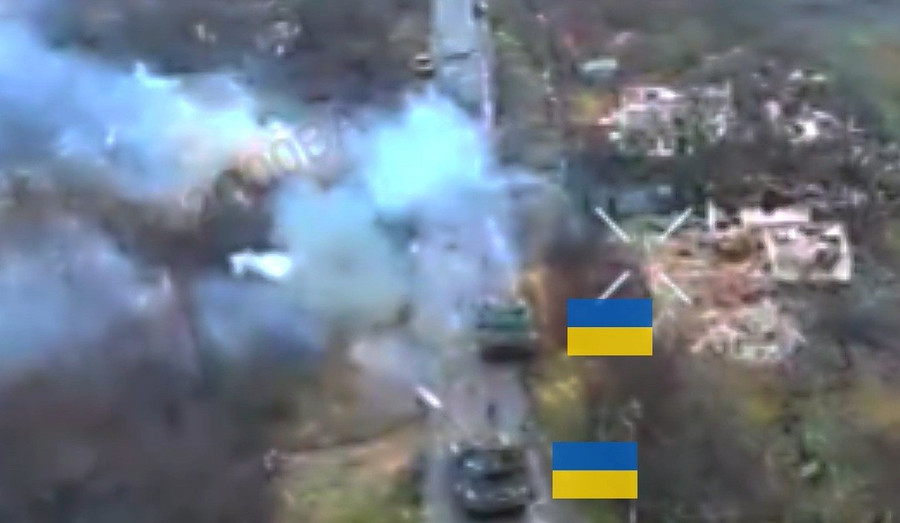 2 xe tăng của Lữ đoàn Sắt tiến hành cuộc càn quét ở vùng Kharkiv- Ảnh 1.