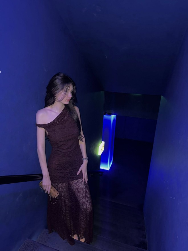 Em g&aacute;i thủ m&ocirc;n L&acirc;m T&acirc;y hồi nhỏ xinh như thi&ecirc;n thần, 18 tuổi th&agrave;nh mỹ nh&acirc;n cao gần 1m80, quyến rũ ngỡ ng&agrave;ng- Ảnh 6.