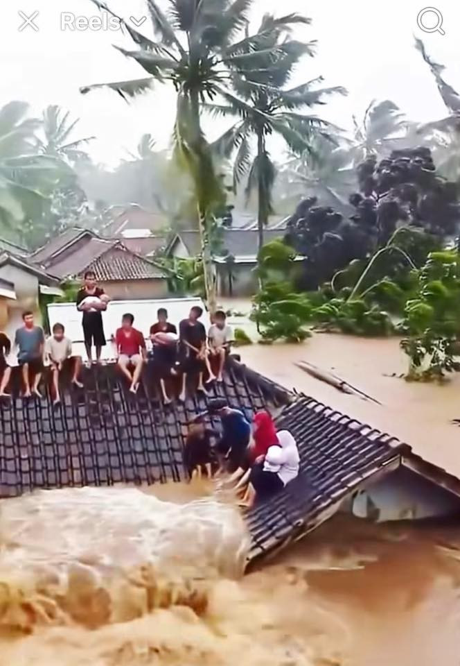 Phẫn nộ dùng tin giả về bão lũ miền Trung câu view bất chấp- Ảnh 5.