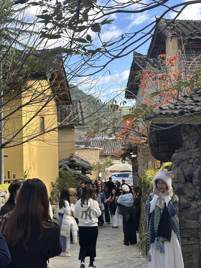 Tuyên Quang đông như Tết, khách lên Lô Lô Chải Tuyên Quang đông như Tết, khách lên Lô Lô Chải