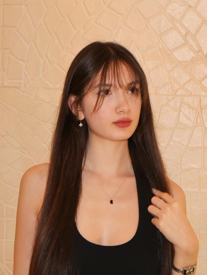 Em g&aacute;i thủ m&ocirc;n L&acirc;m T&acirc;y hồi nhỏ xinh như thi&ecirc;n thần, 18 tuổi th&agrave;nh mỹ nh&acirc;n cao gần 1m80, quyến rũ ngỡ ng&agrave;ng- Ảnh 8.