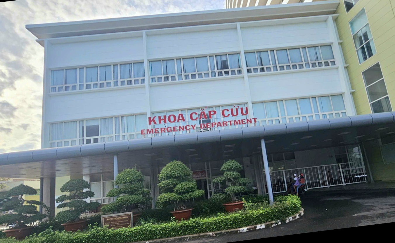 Thông tin mới vụ nam thanh niên đi vào Bệnh viện Bà Rịa rồi bất ngờ nhảy từ tầng 3 xuống- Ảnh 1.