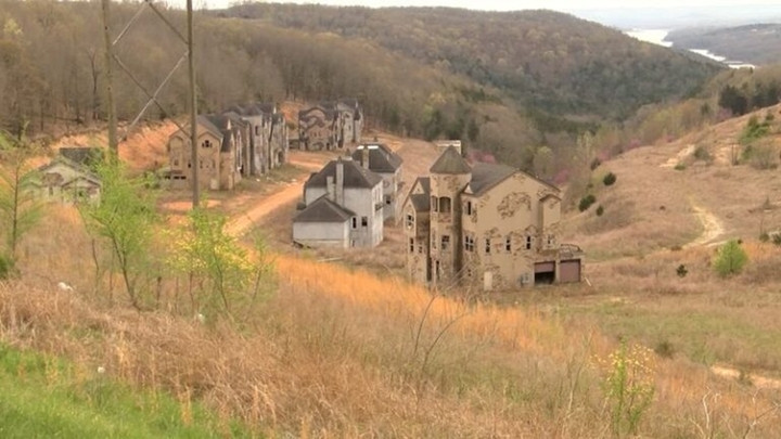 C&oacute; g&igrave; trong khu nghỉ dưỡng 1,6 tỷ USD bị bỏ hoang hơn thập kỷ?- Ảnh 7.