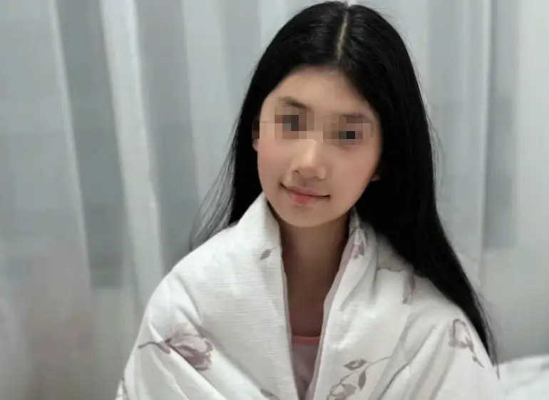 Phụ huynh hoảng hồn vì món đồ "lạ" trong phòng con gái cấp 2, vội vàng lên mạng cầu cứu- Ảnh 3. Phụ huynh hoảng hồn vì món đồ "lạ" trong phòng con gái cấp 2, vội vàng lên mạng cầu cứu- Ảnh 3.