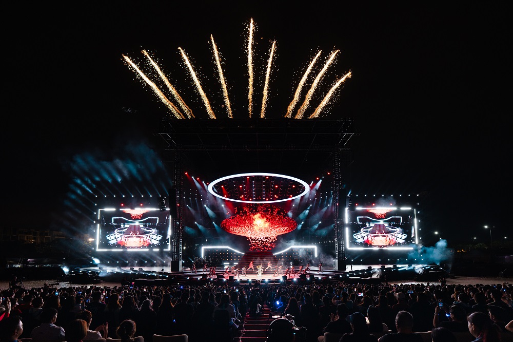 Quốc Thiên bật khóc trong live concert 10.000 khán giả- Ảnh 4.