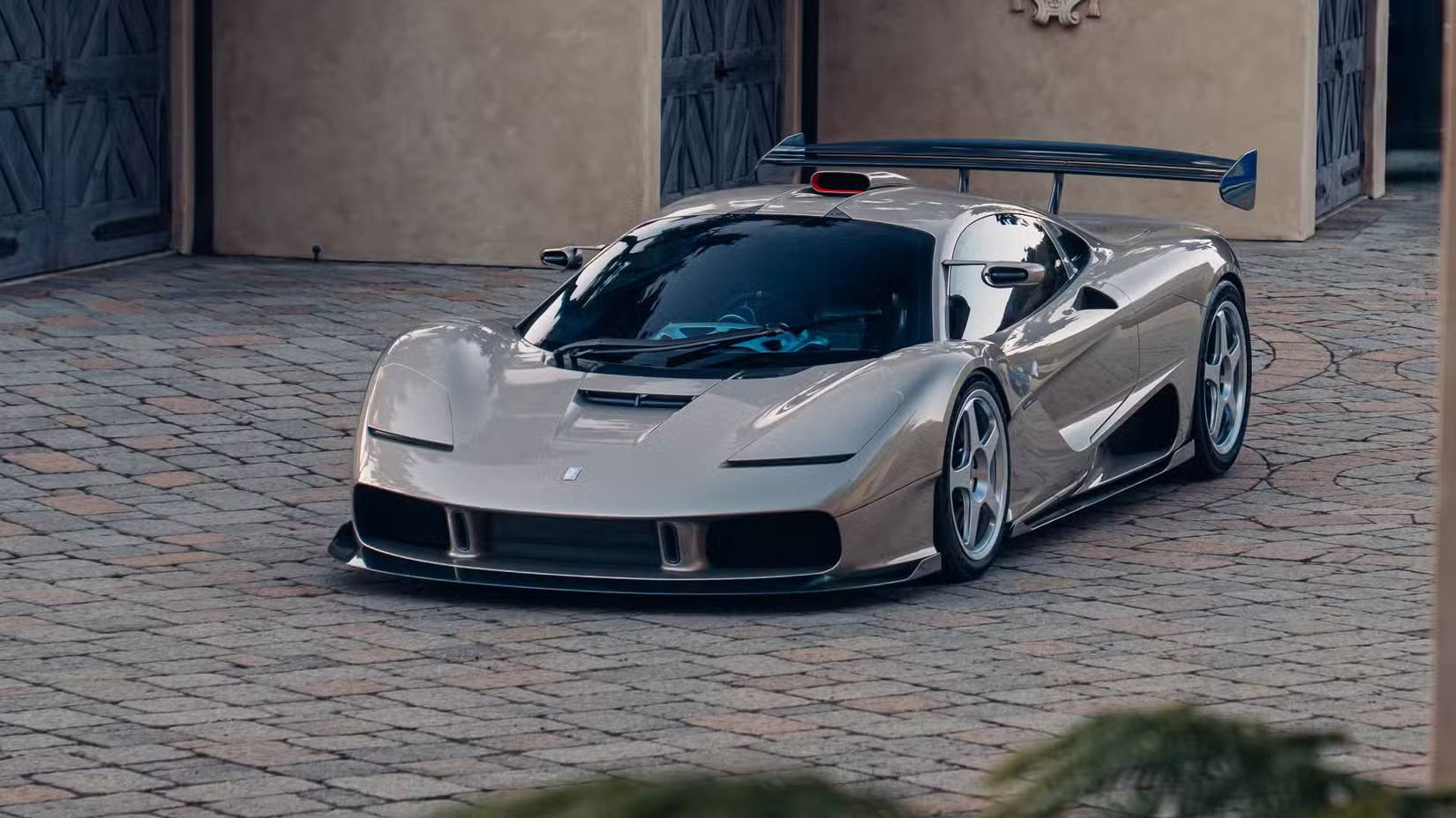 Siêu xe McLaren này có giá đắt hàng top thế giới: Quy đổi 543 tỷ đồng, là độc bản gắn liền với câu chuyện đặc biệt- Ảnh 2.