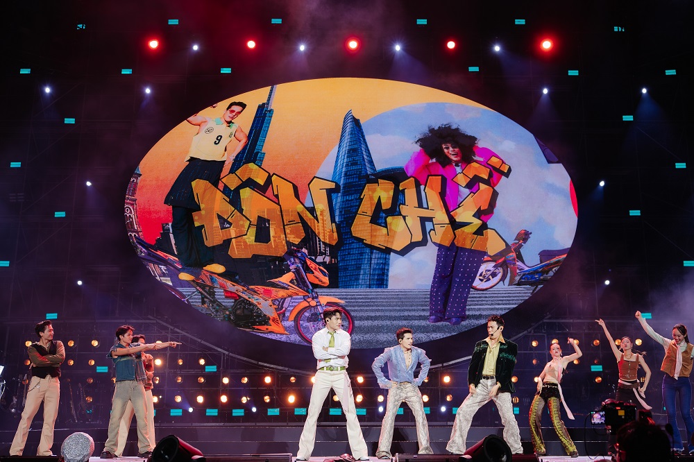 Quốc Thiên bật khóc trong live concert 10.000 khán giả- Ảnh 7.