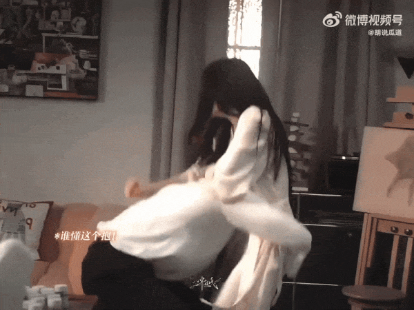 Địch Lệ Nhiệt Ba nhận tin vui- Ảnh 2.