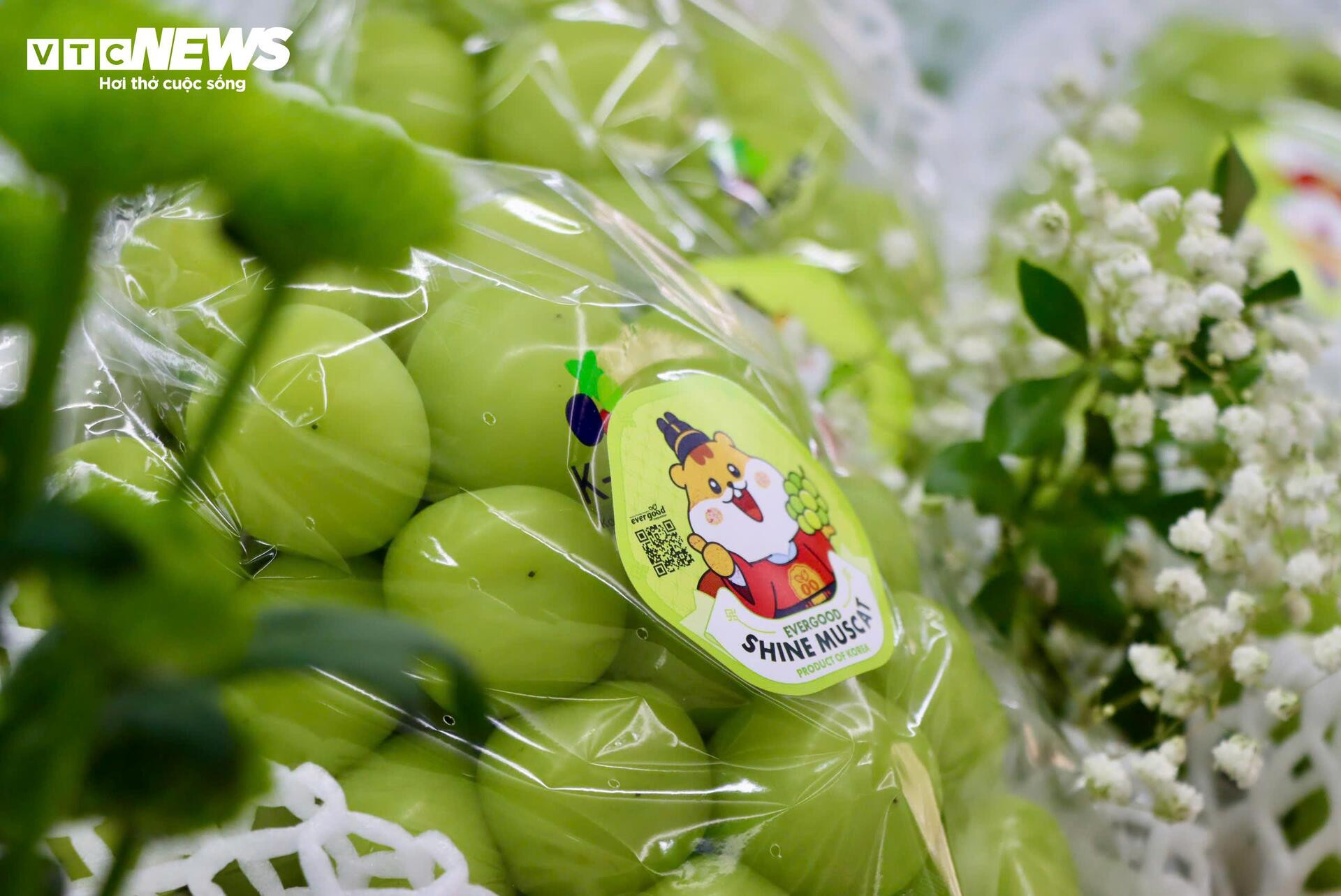 Cận cảnh loạt tr&aacute;i c&acirc;y 'hot' bị nh&aacute;i nguồn gốc, lừa người ti&ecirc;u d&ugrave;ng- Ảnh 6.