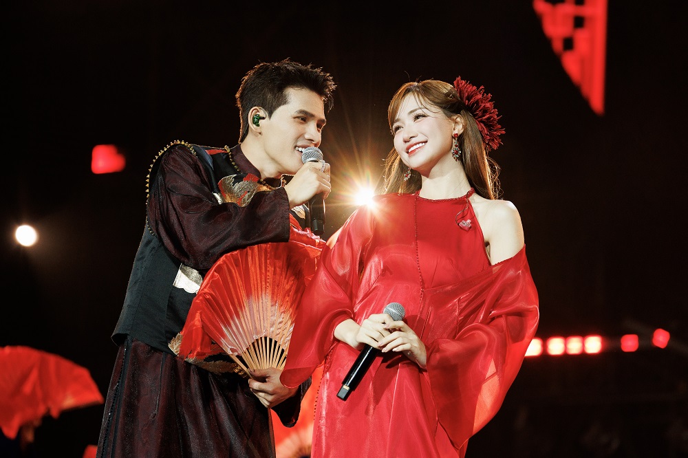 Quốc Thiên bật khóc trong live concert 10.000 khán giả- Ảnh 6.