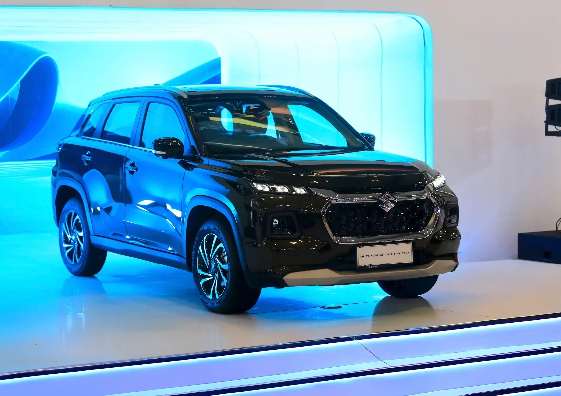 Suzuki Grand Vitara 2025 ra mắt ĐNÁ: Giá quy đổi từ 655 triệu đồng, thêm màn lớn, phanh điện tử, về Việt Nam dễ gây chú ý như Fronx- Ảnh 2.