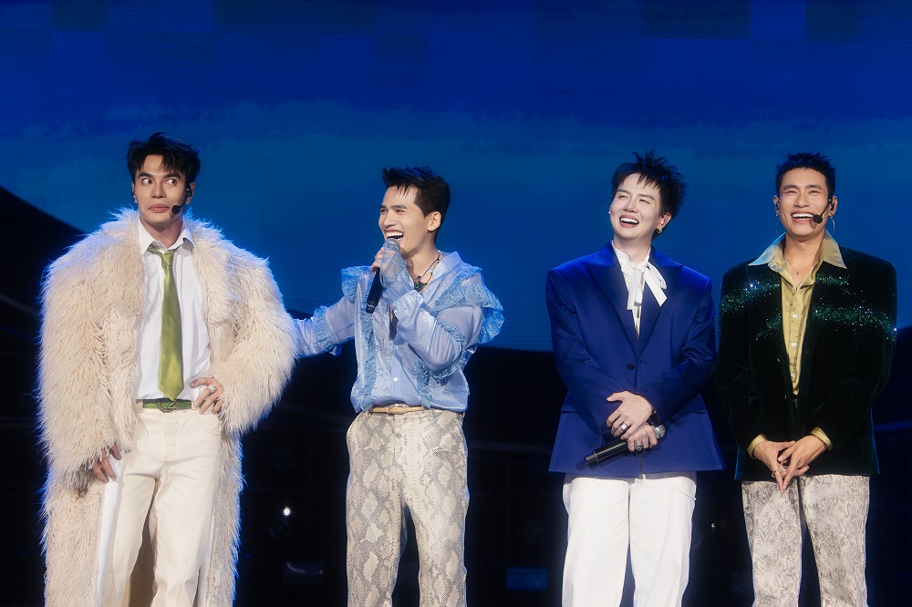 Quốc Thiên bật khóc trong live concert 10.000 khán giả- Ảnh 14.