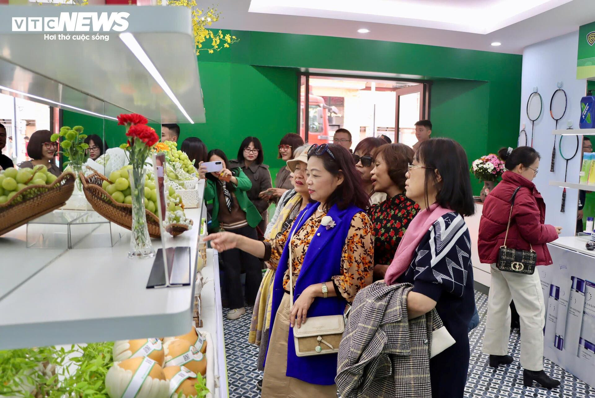 Cận cảnh loạt tr&aacute;i c&acirc;y 'hot' bị nh&aacute;i nguồn gốc, lừa người ti&ecirc;u d&ugrave;ng- Ảnh 13.