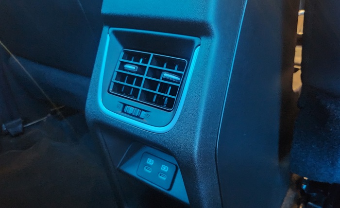 Suzuki Grand Vitara 2025 ra mắt ĐNÁ: Giá quy đổi từ 655 triệu đồng, thêm màn lớn, phanh điện tử, về Việt Nam dễ gây chú ý như Fronx- Ảnh 9.