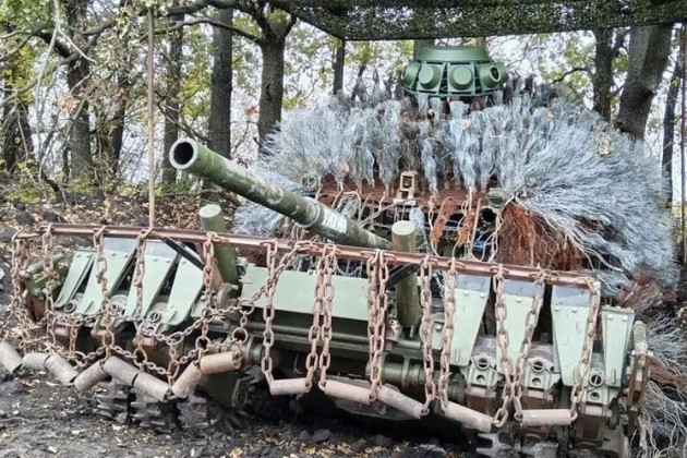 Hệ thống phòng thủ chống FPV 'Bồ công anh' giúp xe tăng bất khả xâm phạm- Ảnh 1.