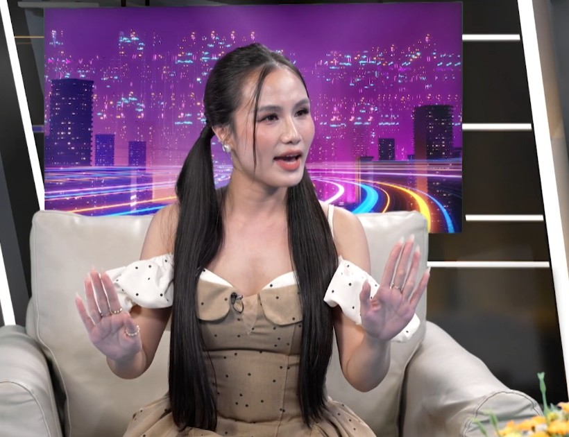 Nữ ca sĩ 30 tuổi nói thẳng: "Tôi là người có chống lưng"- Ảnh 1.