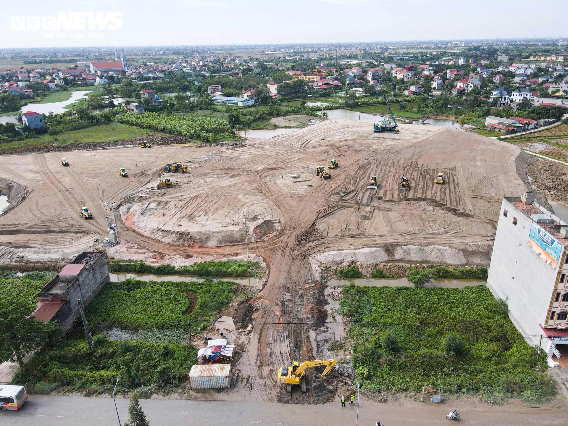 Cận cảnh khu đất gần 2.000 ha xây dựng sân bay lớn nhất miền Bắc- Ảnh 2.