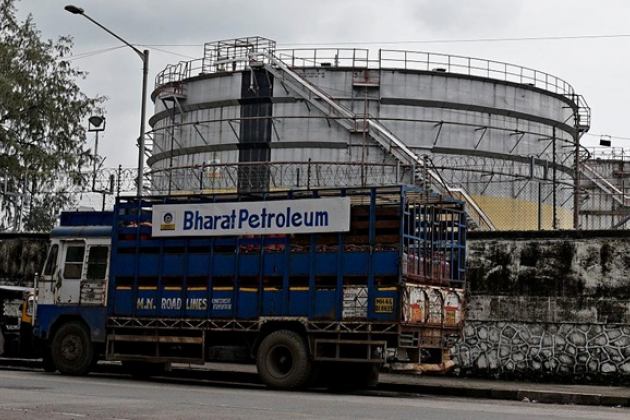 Tập đoàn khổng lồ Reliance của Ấn Độ đã từ bỏ dầu Nga - Ảnh 1.