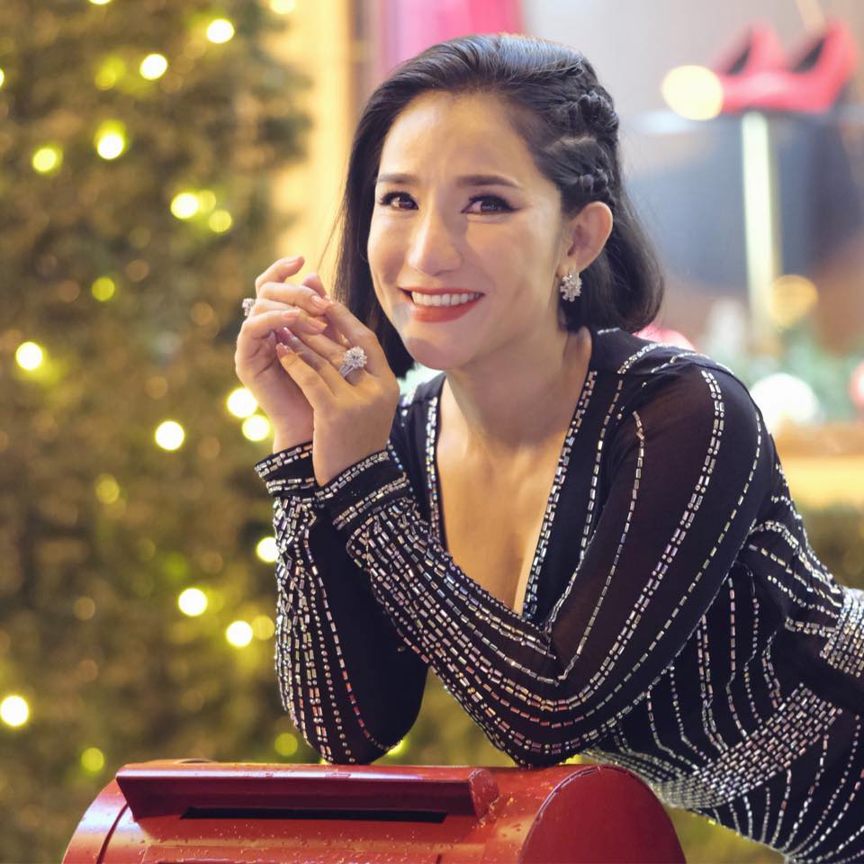 Mẹ đơn thân là NSƯT, có nhà mặt tiền vừa ở, vừa làm quán cafe ở đường 8 TP.HCM, U50 "hừng hực lửa yêu"- Ảnh 1.