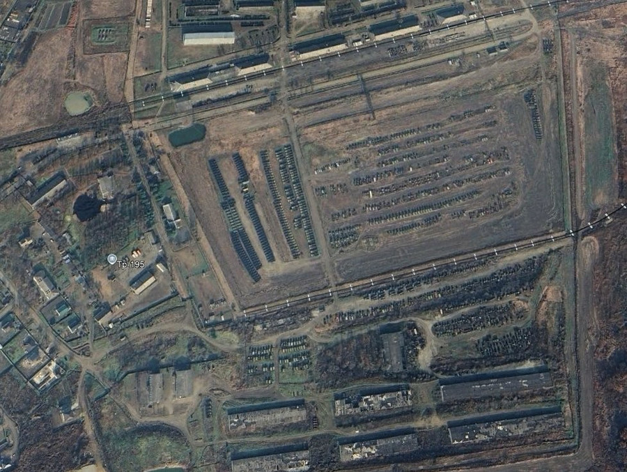 Nga 'tổng động viên' thiết giáp MT-LB từ kho dự trữ lớn nhất- Ảnh 1.