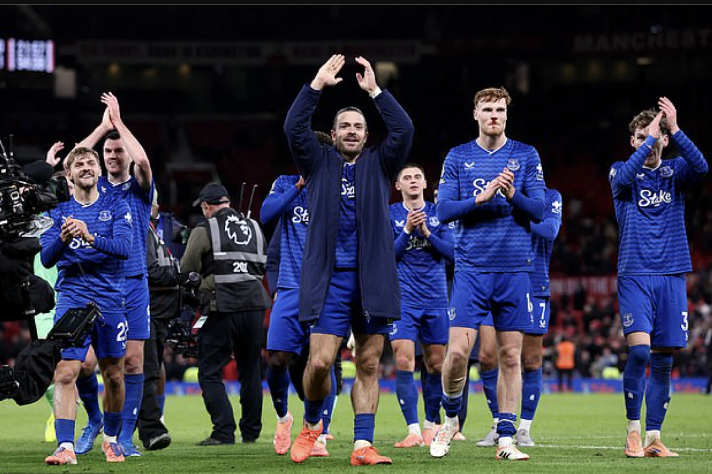 Cầu thủ Everton tát nhau, Man United vẫn thua sốc trên sân nhà- Ảnh 5.