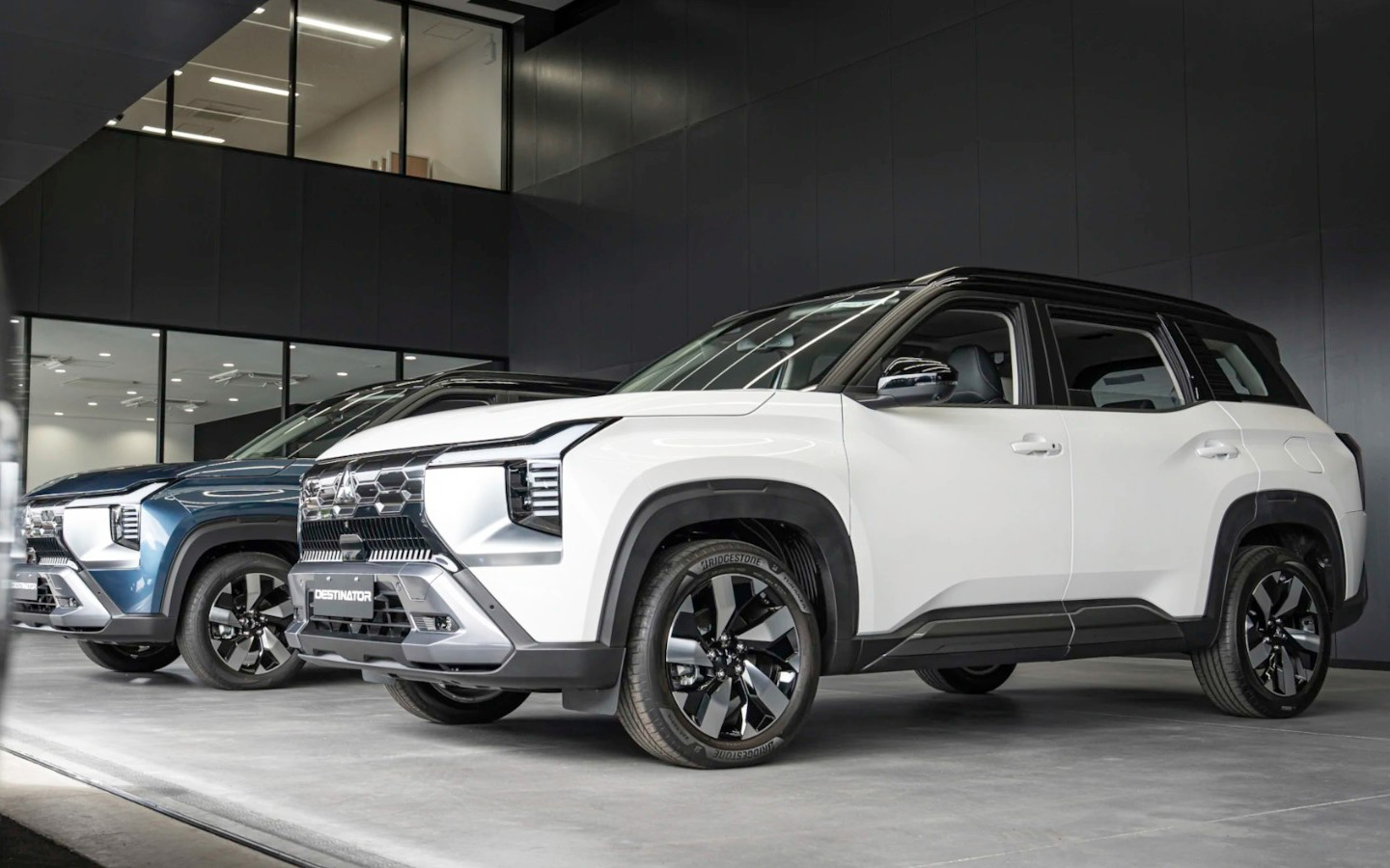 Mitsubishi Destinator 'cháy hàng' trước khi về Việt Nam: Vượt KPI doanh số 20%, nhận khoảng 12.000 đơn hàng sau gần 4 tháng ra mắt tại quốc gia này- Ảnh 4. Mitsubishi Destinator 'cháy hàng' trước khi về Việt Nam: Vượt KPI doanh số 20%, nhận khoảng 12.000 đơn hàng sau gần 4 tháng ra mắt tại quốc gia này- Ảnh 4.