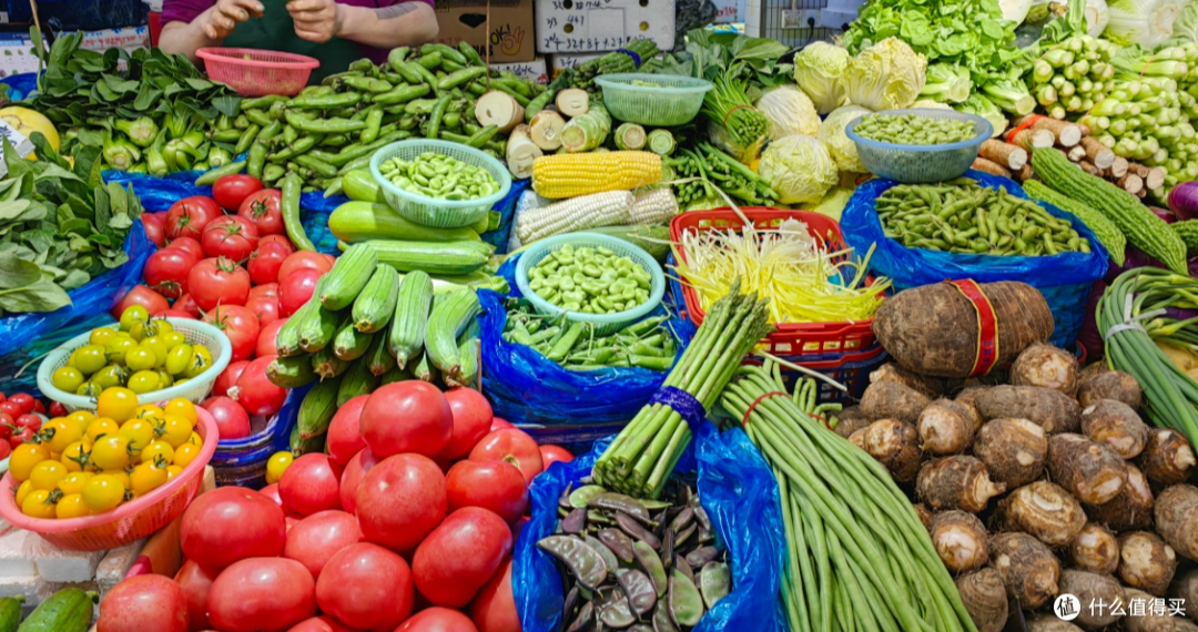 Mẹ Hà Nội chia sẻ: Giá rau tăng 40% làm tôi tá hoả nhưng lại học được 5 mẹo đi chợ tiết kiệm hơn- Ảnh 3.