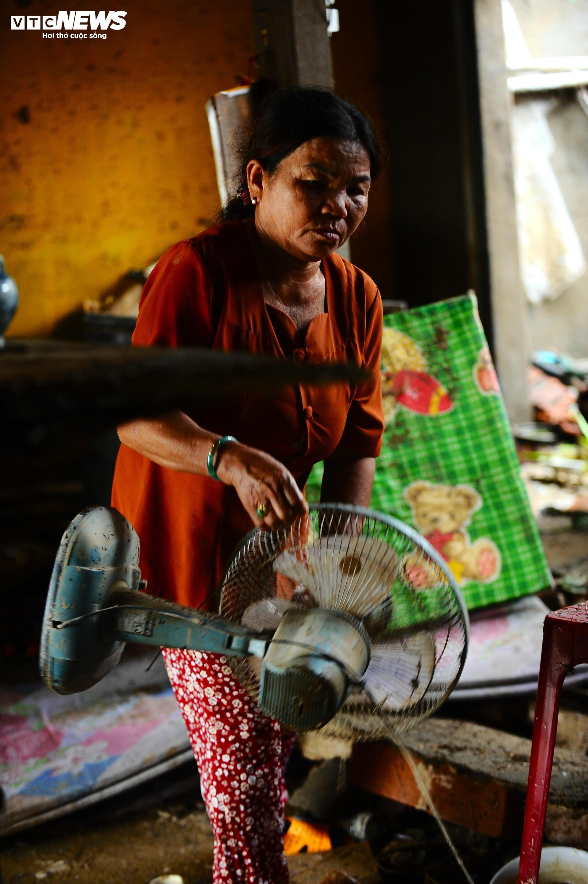 Những hình ảnh nhói lòng nơi rốn lũ Hòa Thịnh- Ảnh 13.