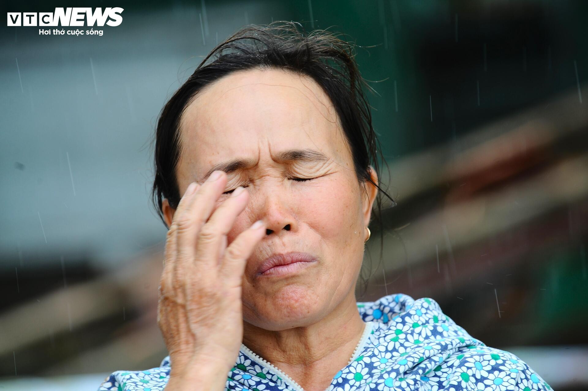 Những hình ảnh nhói lòng nơi rốn lũ Hòa Thịnh- Ảnh 7.