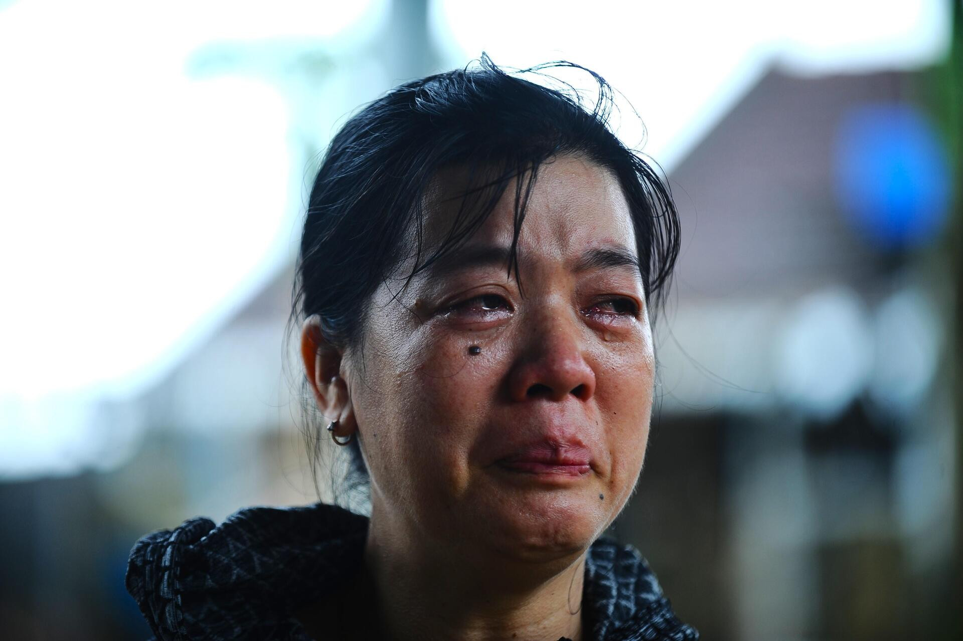 Những hình ảnh nhói lòng nơi rốn lũ Hòa Thịnh- Ảnh 1.