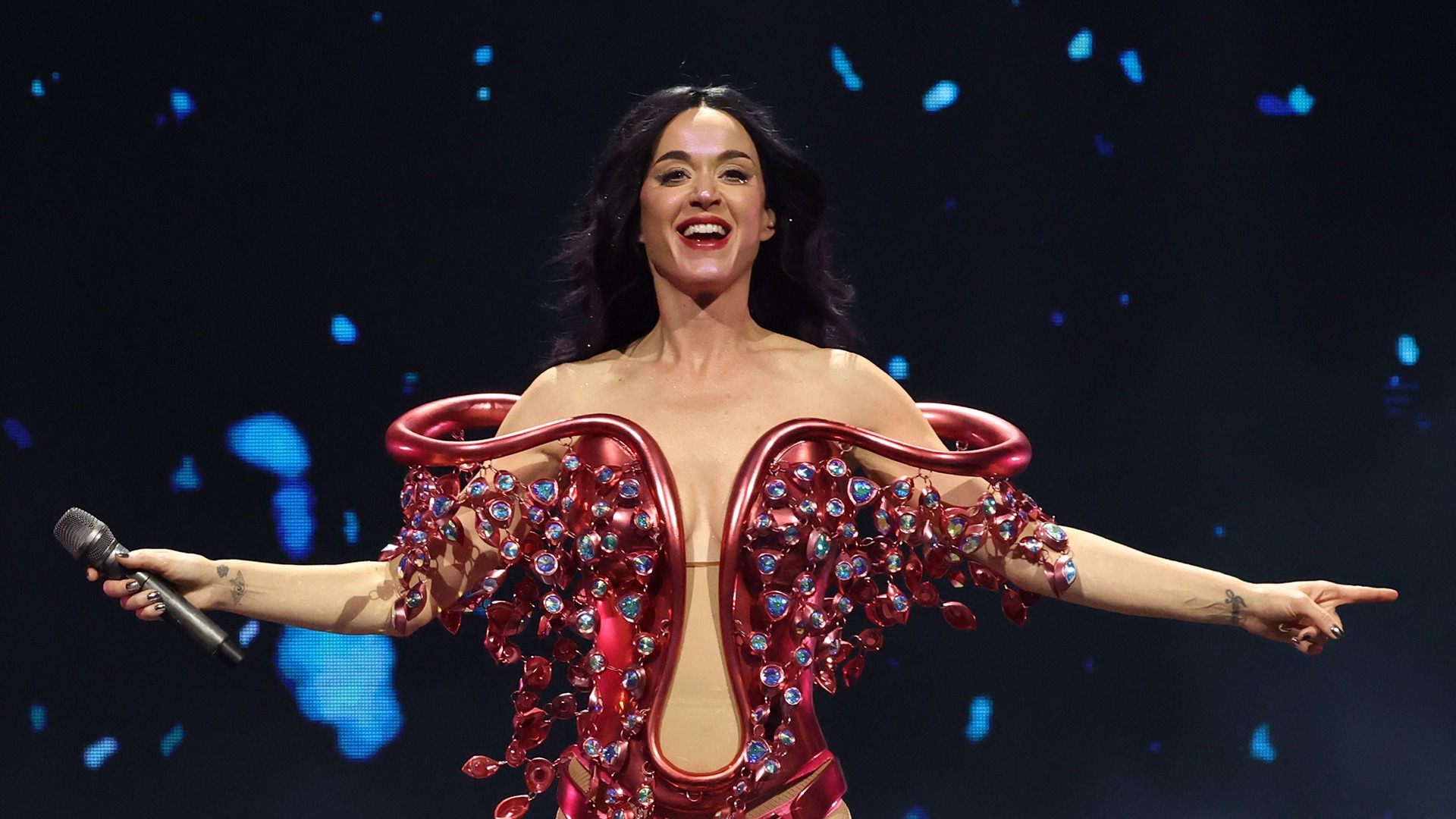 Katy Perry đi chùa, thành tâm vái lạy đủ 4 hướng- Ảnh 5.