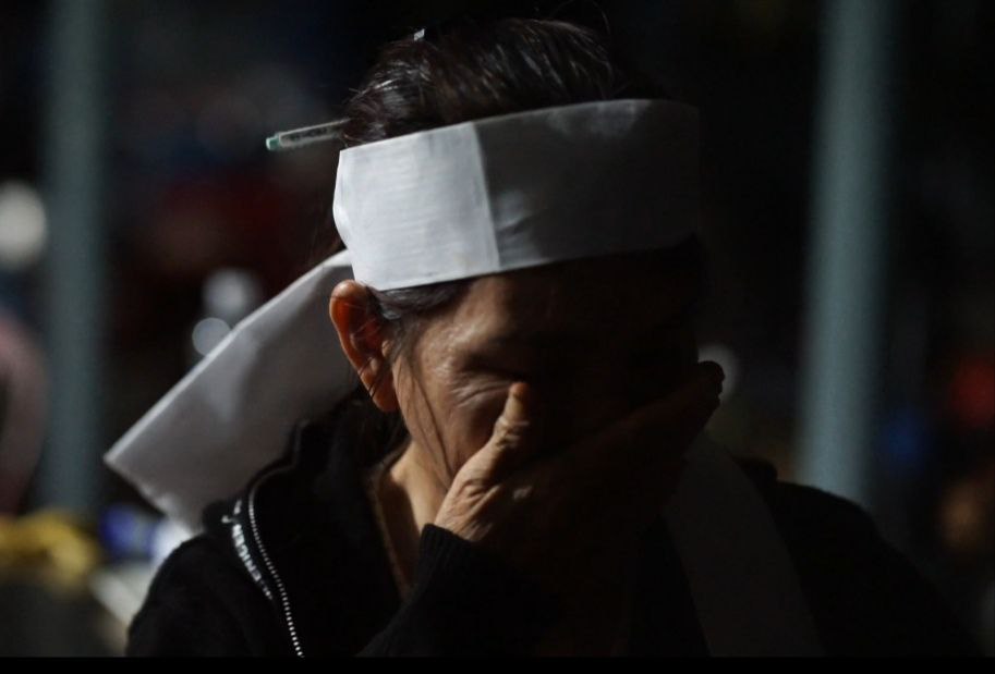 Bi kịch: Khóa cửa để tránh trôi đồ, 2 ông bà 80 tuổi tử vong khi nước dâng cao: "Chị ơi, ba mẹ mất hết rồi"- Ảnh 2. Bi kịch: Khóa cửa để tránh trôi đồ, 2 ông bà 80 tuổi tử vong khi nước dâng cao: "Chị ơi, ba mẹ mất hết rồi"- Ảnh 2.