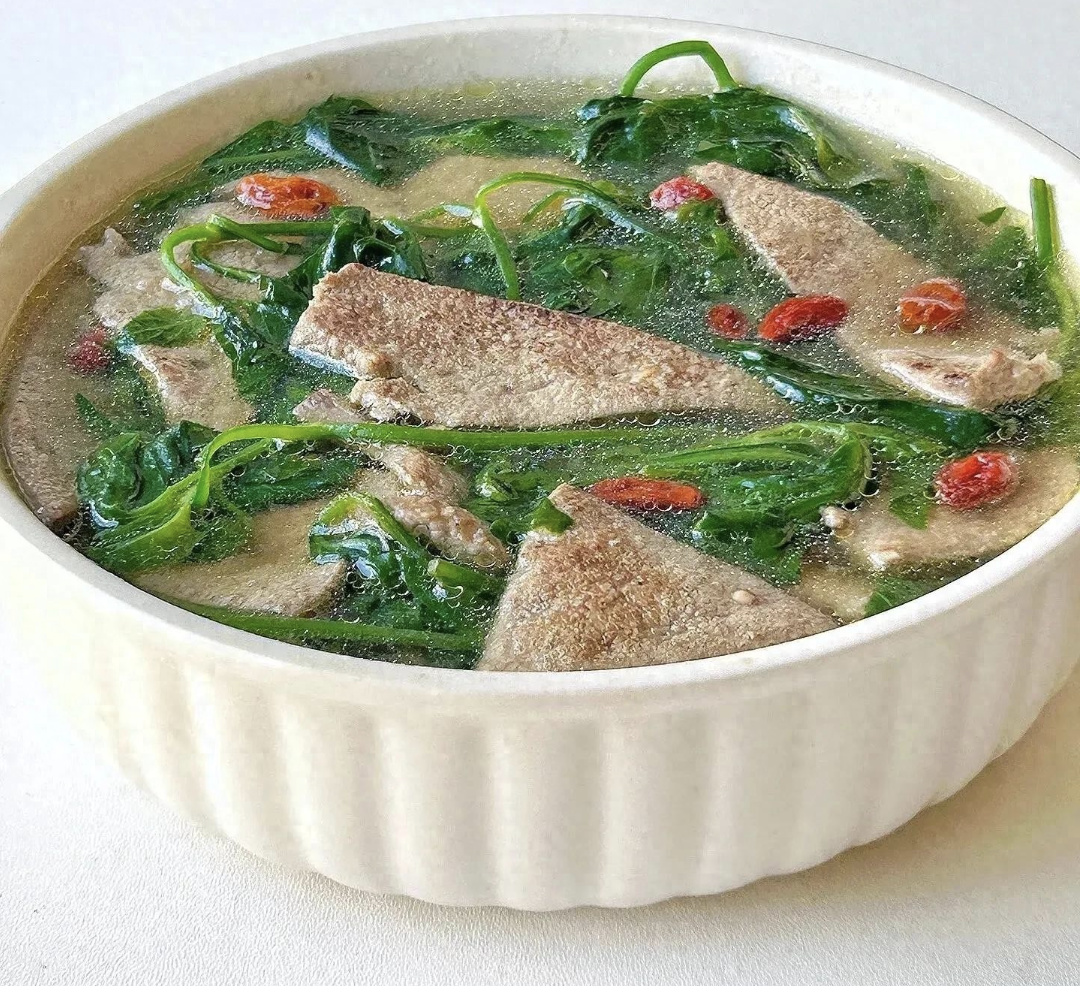 "Vua bổ máu giá rẻ" không phải táo tàu: 3 món dễ nấu giúp chị em hồng hào, đỡ mệt mỏi- Ảnh 5. "Vua bổ máu giá rẻ" không phải táo tàu: 3 món dễ nấu giúp chị em hồng hào, đỡ mệt mỏi- Ảnh 5.