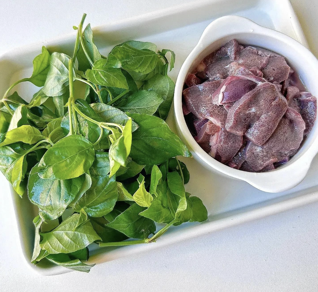 "Vua bổ máu giá rẻ" không phải táo tàu: 3 món dễ nấu giúp chị em hồng hào, đỡ mệt mỏi- Ảnh 1. "Vua bổ máu giá rẻ" không phải táo tàu: 3 món dễ nấu giúp chị em hồng hào, đỡ mệt mỏi- Ảnh 1.