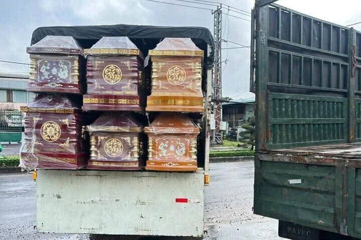 Tin đồn thất thiệt ‘nhà cao tầng sập, hàng chục người chết’ khiến vùng lũ Đắk Lắk hoang mang