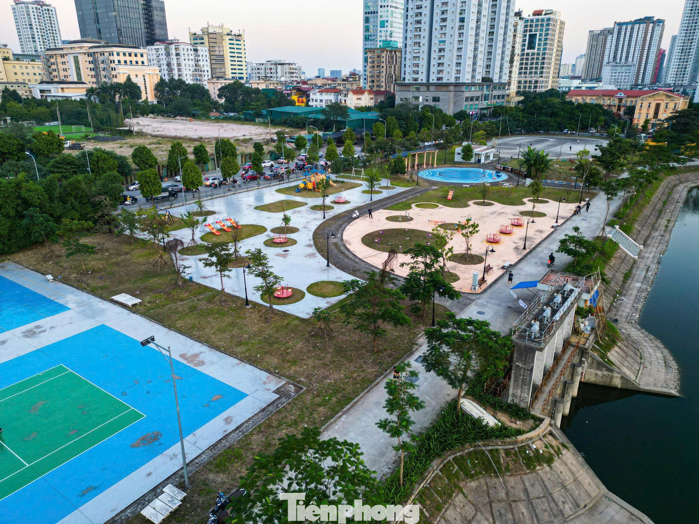 CV1 Cầu Giấy 'lột xác': Từ điểm nóng ô nhiễm thành công viên sạch chỉ sau một chiến dịch- Ảnh 15.