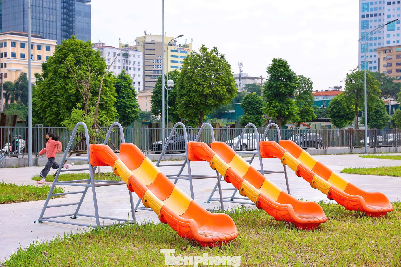 CV1 Cầu Giấy 'lột xác': Từ điểm nóng ô nhiễm thành công viên sạch chỉ sau một chiến dịch- Ảnh 21.