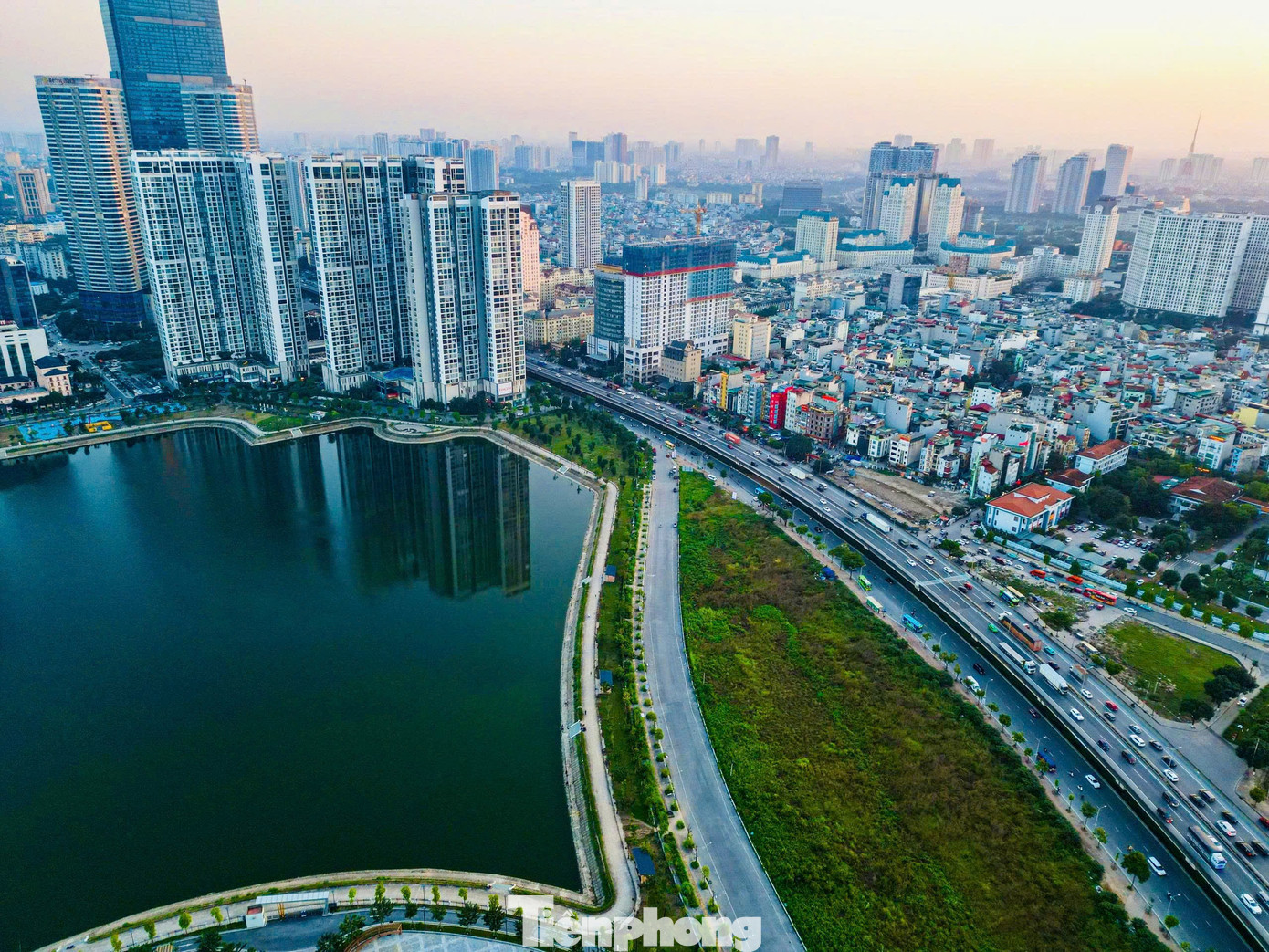 CV1 Cầu Giấy 'lột xác': Từ điểm nóng ô nhiễm thành công viên sạch chỉ sau một chiến dịch- Ảnh 19.