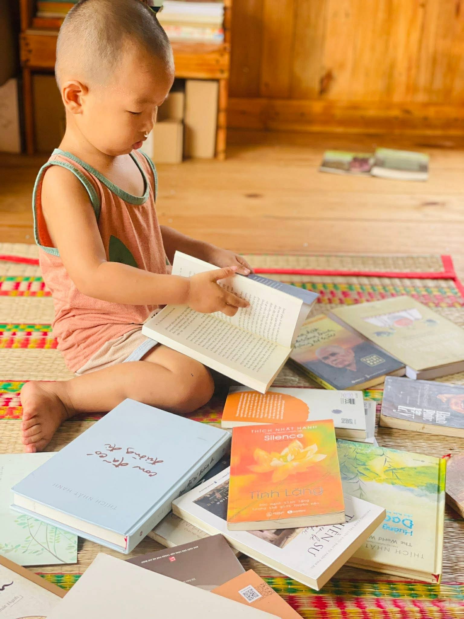 Từng sống trong căn ph&ograve;ng trọ chật chội ở th&agrave;nh phố, vợ chồng trẻ quyết định về qu&ecirc; để con c&oacute; tuổi thơ trọn vẹn- Ảnh 4.