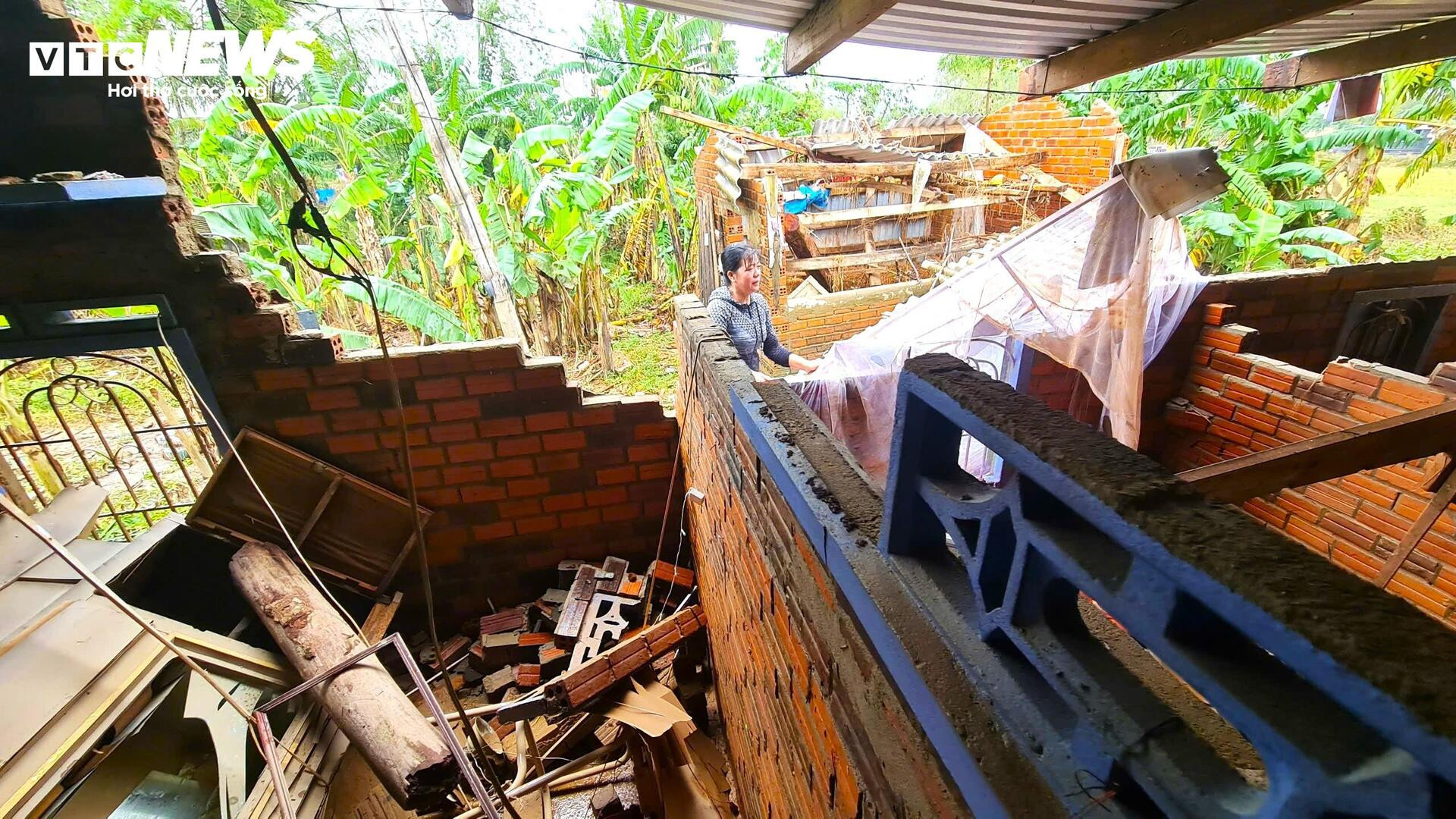 Những hình ảnh nhói lòng nơi rốn lũ Hòa Thịnh- Ảnh 8.