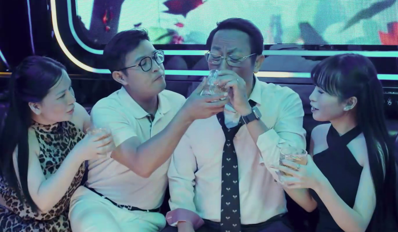 NSƯT Hoàng Hải lần đầu vào vai chồng mỹ nhân phim giờ vàng, kể chuyện tình U50 "trái dấu"- Ảnh 6.