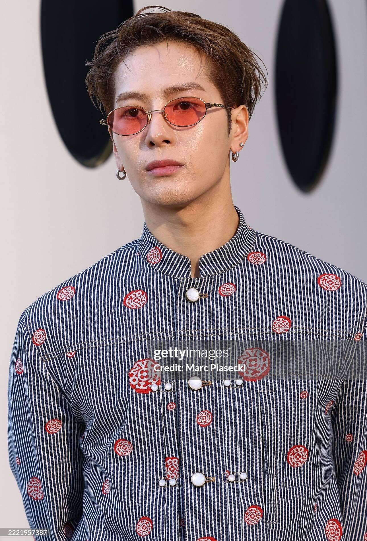 Ca sĩ J. bị trầm cảm nặng, bạn thân lừa hết tiền- Ảnh 2.